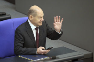 28504_germany_politics_99052 640x420.jpg