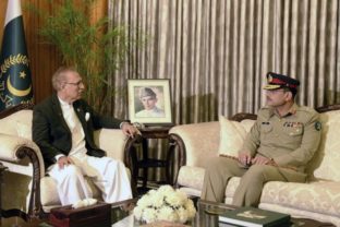 28747_pakistan_army_chief_49033 640x420.jpg