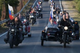 29680_russia_putin_the_biker_81543 3abdcf4aaa904c149b79fdcc41e8405e 640x420.jpg