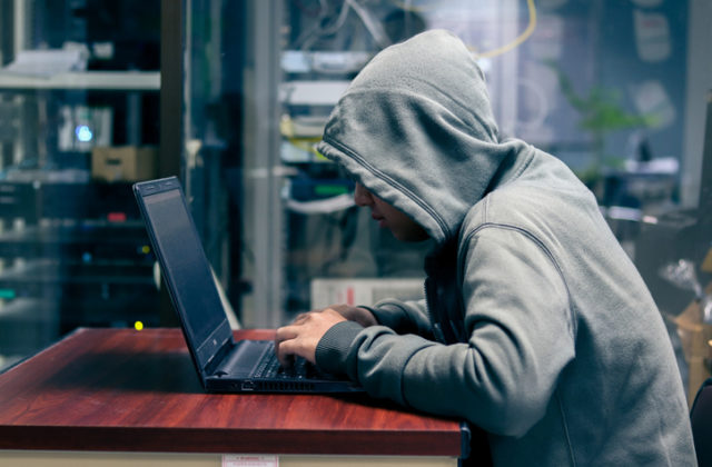 30436_hacker 640x420.jpg