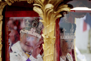 30770_britain_coronation_22661 2 640x420.jpg