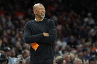 31123_nuggets_suns_basketball_41114 640x420.jpg
