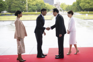 31401_japan_g7_summit_36977 640x420.jpg