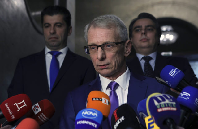 31578_bulgaria_government_92547 640x420.jpg
