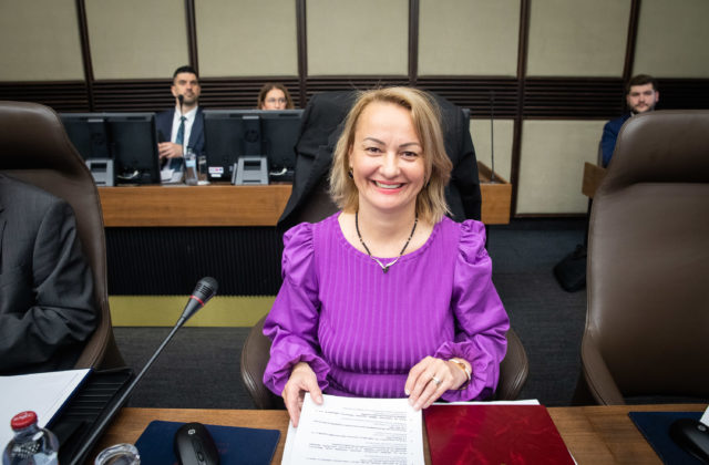 32308_646dc9e24278f649144857 640x420.jpg