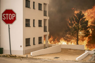 34764_croatia_wildfires_37512 640x420.jpg