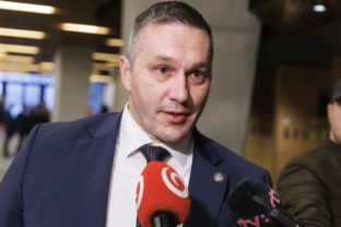 35942_c1a2677 640x420.jpg