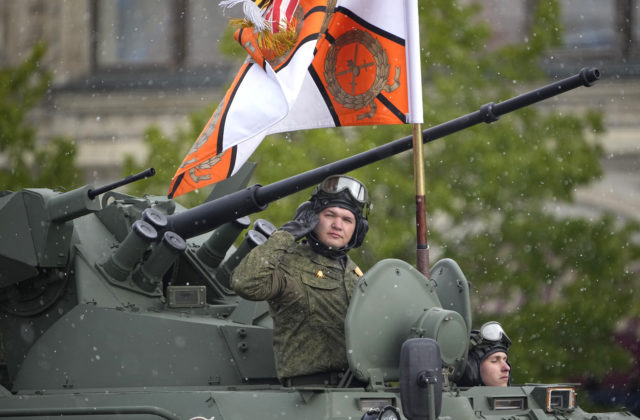 53699_russia_victory_day_parade_49674 640x420.jpg
