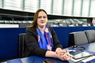 53712_49e97bc2 be90 4be1 9016 115bebf75a82 640x420.jpg