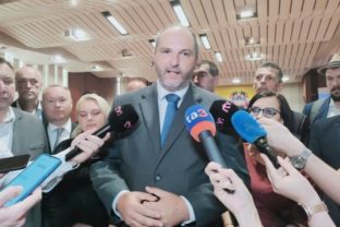 53872_primator ke jaroslav polacek po rokovani mz 640x420.jpg