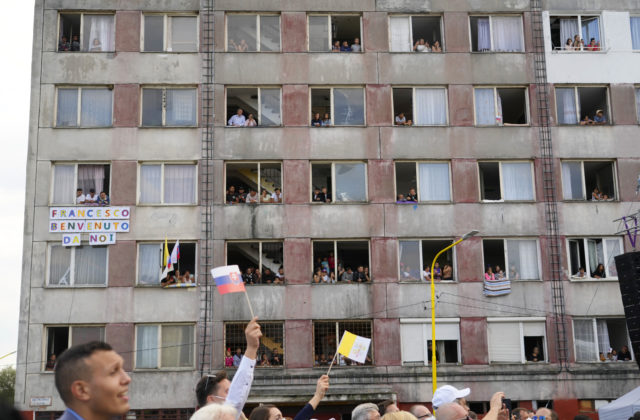 54649_aptopix_pope_slovakia_49435 3ed8dfca490c4b558f4fd33f7f5a2475 640x420.jpg