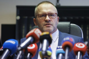 55081_c1a3757 2 640x420.jpg