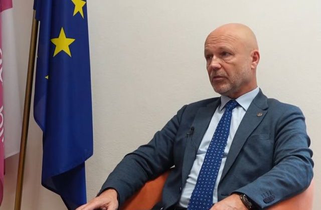 55119_petr angyalossy 640x420.jpg