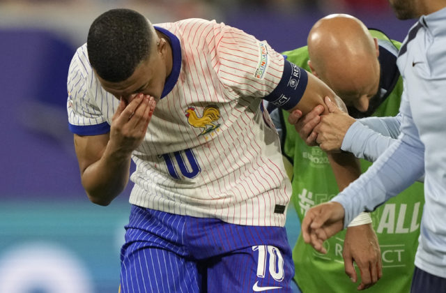 55217_aptopix_euro_2024_soccer_austria_france_70969 640x420.jpg