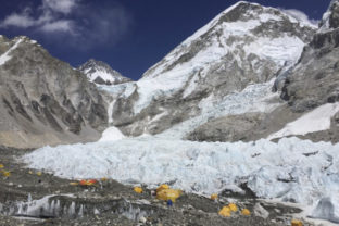 55253_nepal_everest 640x420.jpeg