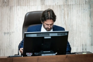 55727_robert kalinak 640x420.jpg