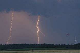 55907_blesk 640x420.jpg