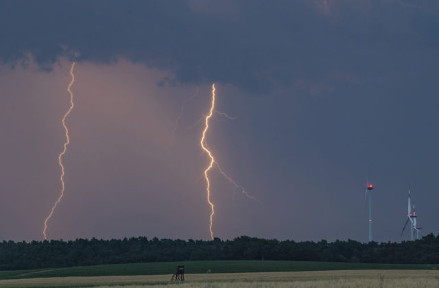 55907_blesk 640x420.jpg