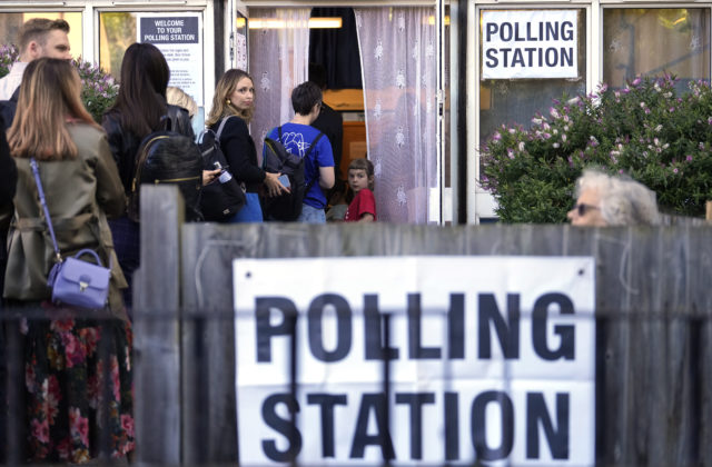 56199_britain_election_93380 640x420.jpg