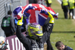 56420_britain_f1_gp_auto_racing_22512 640x420.jpg