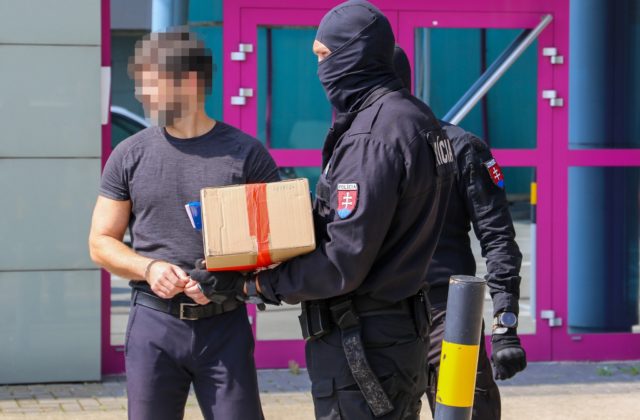 56450_450075926_881949607303942_925050487936761949_n 640x420.jpg