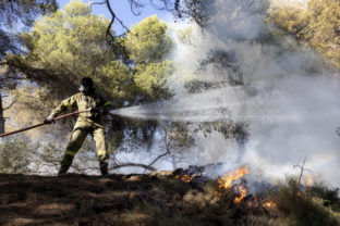 56536_poziar 2 640x420.jpg