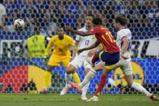 56570_aptopix_euro_2024_soccer_spain_france_66981 640x420.jpg