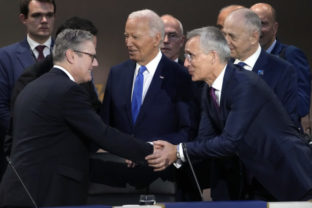 56694_biden_nato_summit_68205 640x420.jpg