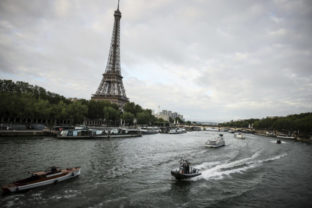56761_aptopix_oly_paris_2024_opening_ceremony_21924 640x420.jpg