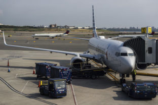 56781_boeing_93070 640x420.jpg