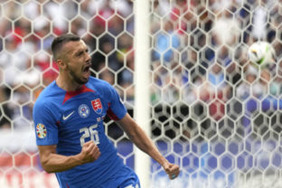 56869_aptopix_euro_2024_soccer_england_slovakia_72046 640x420.jpg