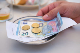 57621_gettyimages 1345095859 640x420.jpg