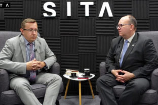 57669_imrich marton pocas rozhovoru s miroslavom wlachovskym v podcaste okno do sveta. 640x420.jpg