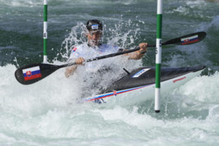 57872_paris_olympics_canoe_slalom_15317 640x420.jpg