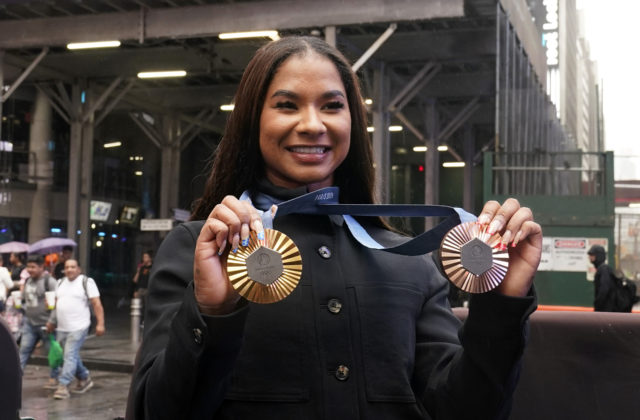 58716_financial_markets_wall_street_usa_gymnastics_56478 640x420.jpg