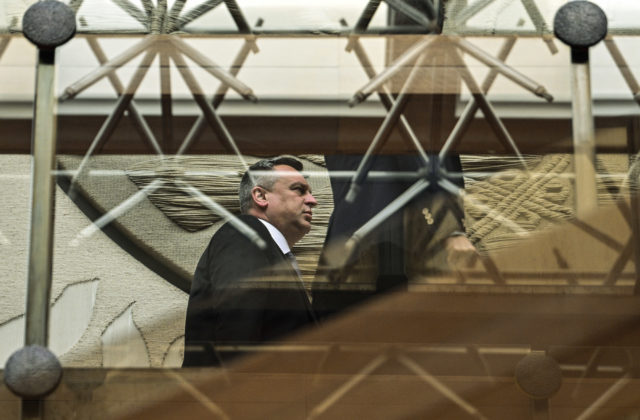 58748_3 3 640x420.jpeg