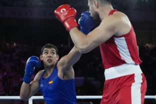 58874_paris_olympics_boxing_10854 640x420.jpg