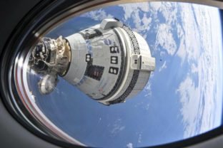 59582_boeing astronaut launch_24930 640x420.jpg