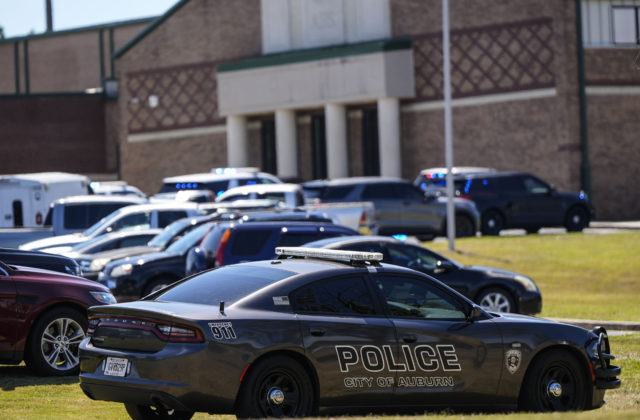 60164_georgia_high_school_shooting_66726 640x420.jpg