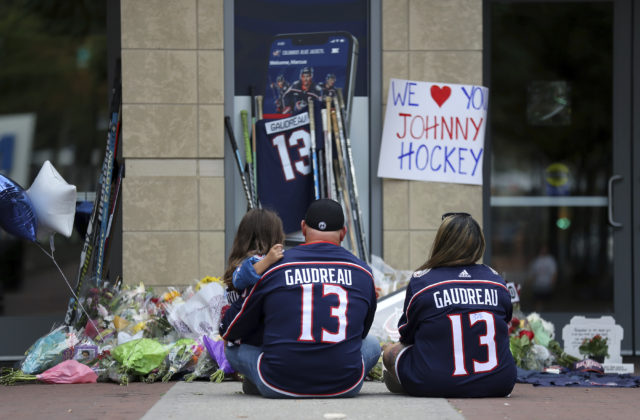 60695_blue_jackets_gaudreau_hockey_77152 640x420.jpg