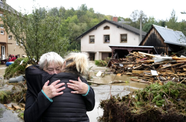 60753_czech_republic_floods_60809 640x420.jpg