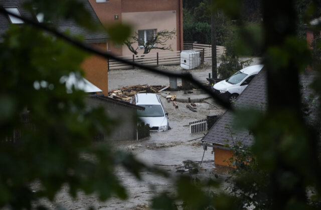 60950_czech_republic_floods_43572 640x420.jpg