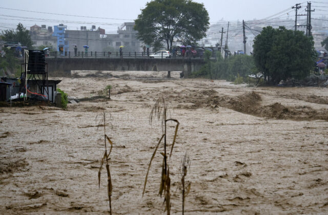 61471_nepal_floods_58526 640x420.jpg