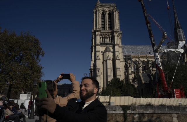 62888_france_notre_dame_46040 640x420.jpg