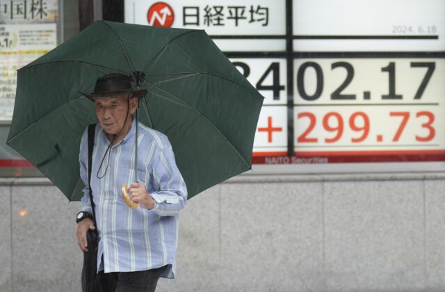 63913_japan_financial_markets_69428 640x420.jpg