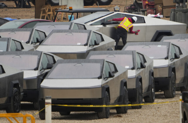 64660_tesla_cybertruck_06932 640x420.jpg