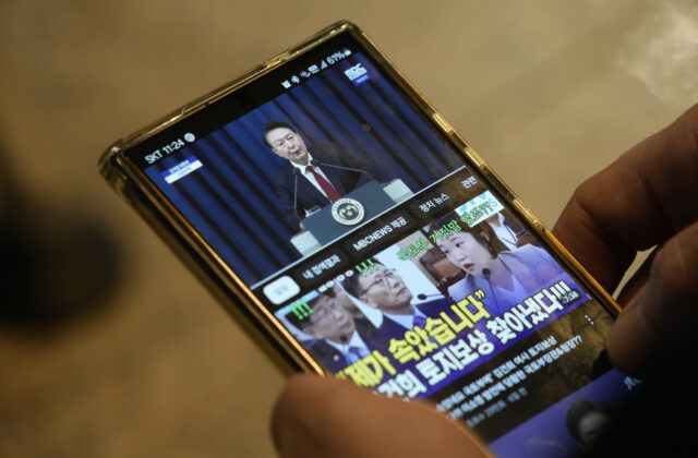 64899_south_korea_martial_law_70525 640x420.jpg