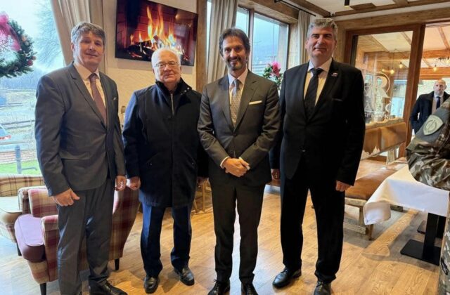 64915_468945579_969829551842317_7437240313741142623_n 640x420.jpg