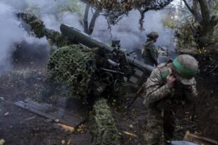 65064_aptopix_russia_ukraine_war_28756 640x420.jpg