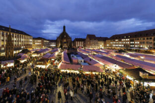 65093_germany_christmas_market._09383 640x420.jpg
